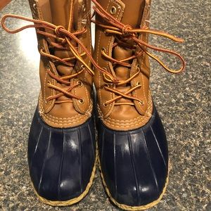 Women’s size 9W navy/tan duck boots